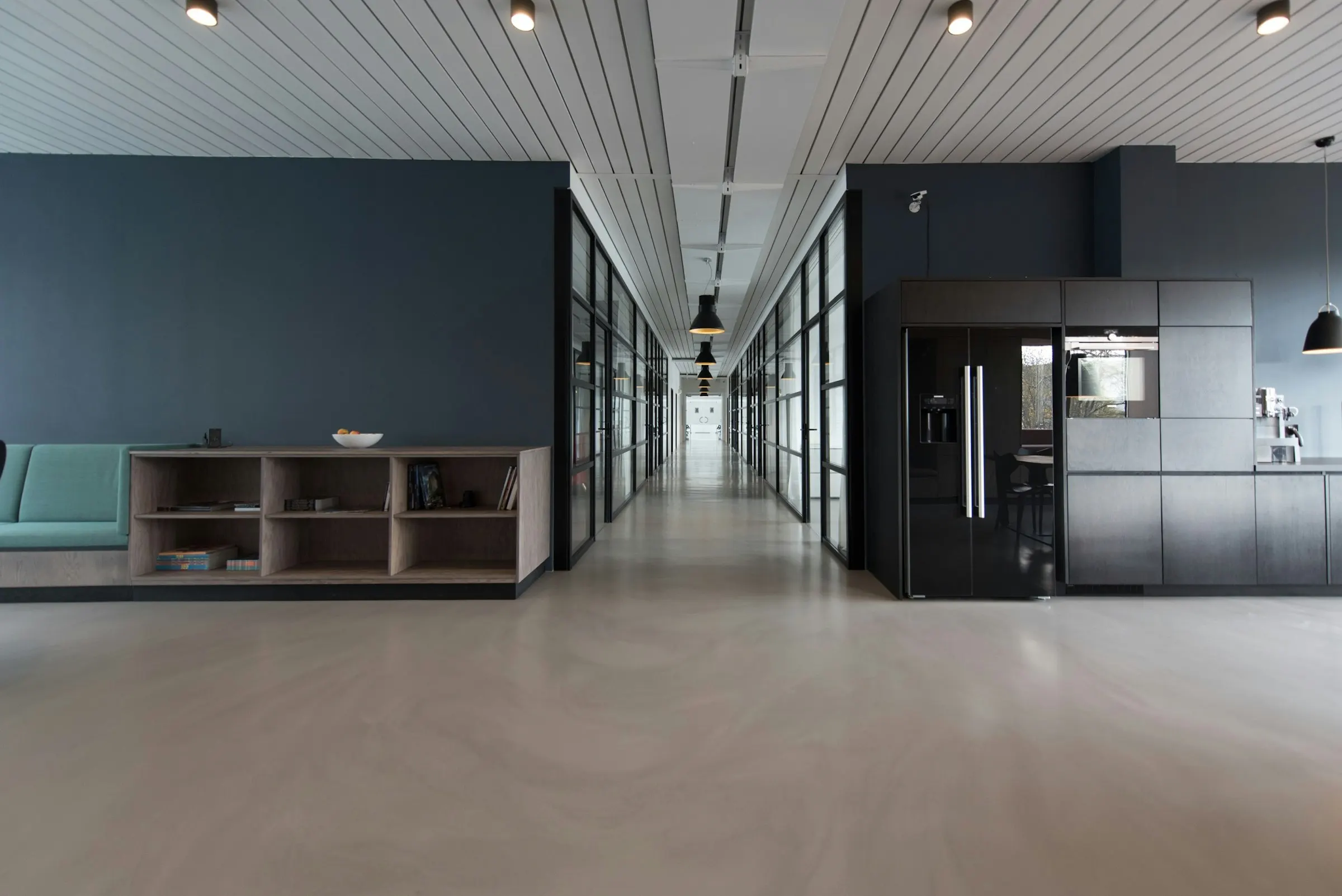 Open space d'une PME lumineux